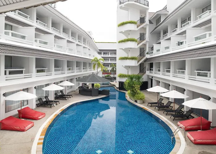 Radisson Red Phuket Patong Beach